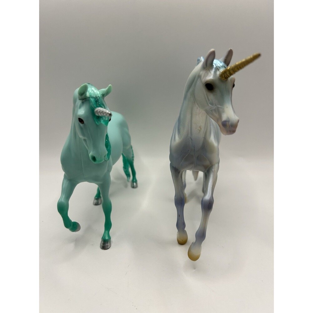 Breyer Paddock Pals Scented Green Unicorn + Serendipity Magical Unicorn Lot Of 2 - Picture 4 of 16